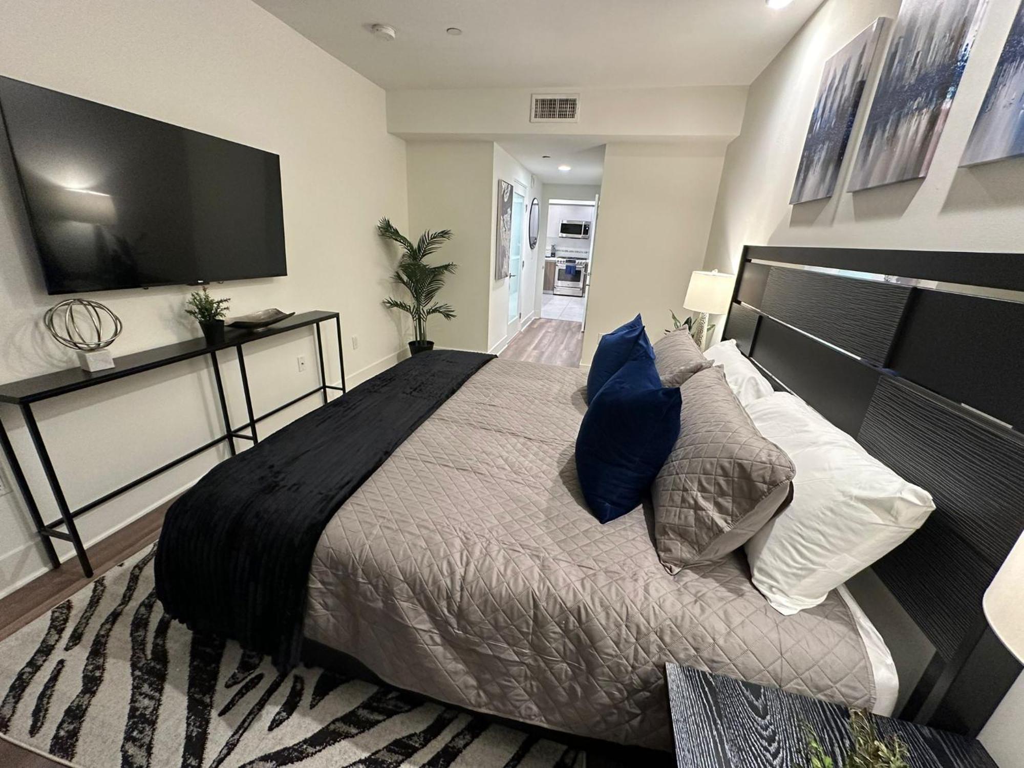 The Century City Cozy 3 Bedroom Apartment With Free Parking! Los Angeles Zewnętrze zdjęcie